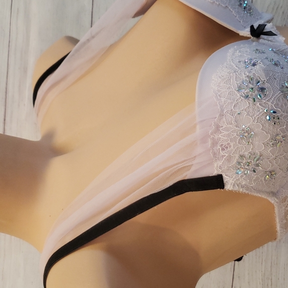 Victoria's Secret RARE Dream Angels Push up Bra 34B - Picture 8 of 11